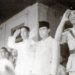 Mononutu (ketiga dari kanan) bersama Hatta dan Hamengkubuwono IX (Wikipedia)